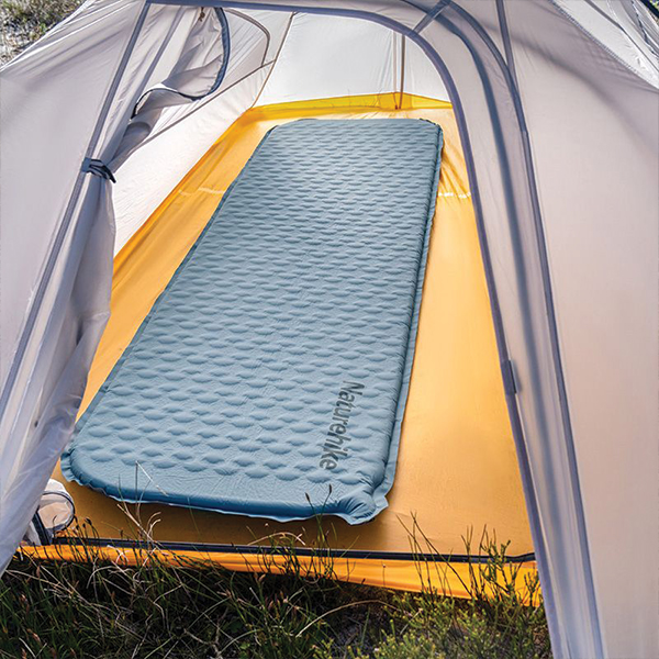 Самонадувний матрац надлегкий одномісний Naturehike CNK2300DZ013, 35 мм, блакитний. Фото 2