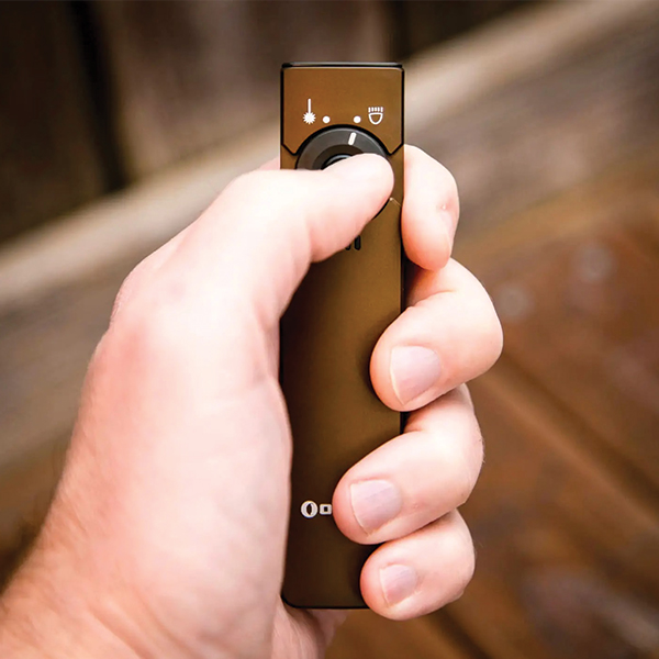 Ліхтар Olight Arkfeld Desert tan. Фото 8