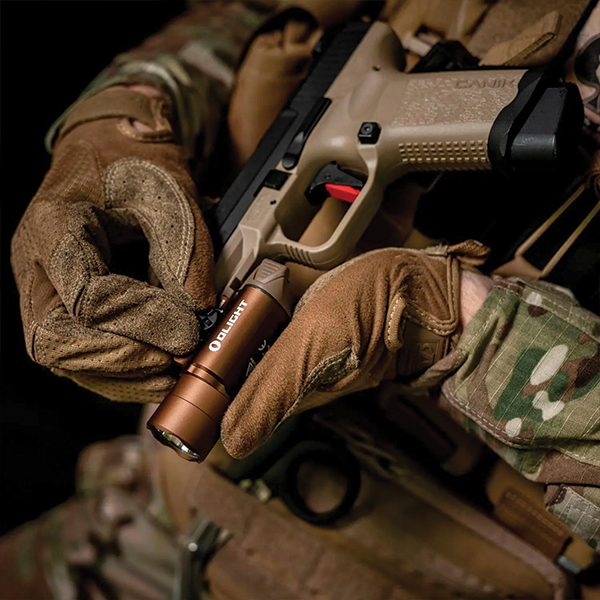 Ліхтар Olight PL Turbo Valkyrie Desert Tan. Фото 10