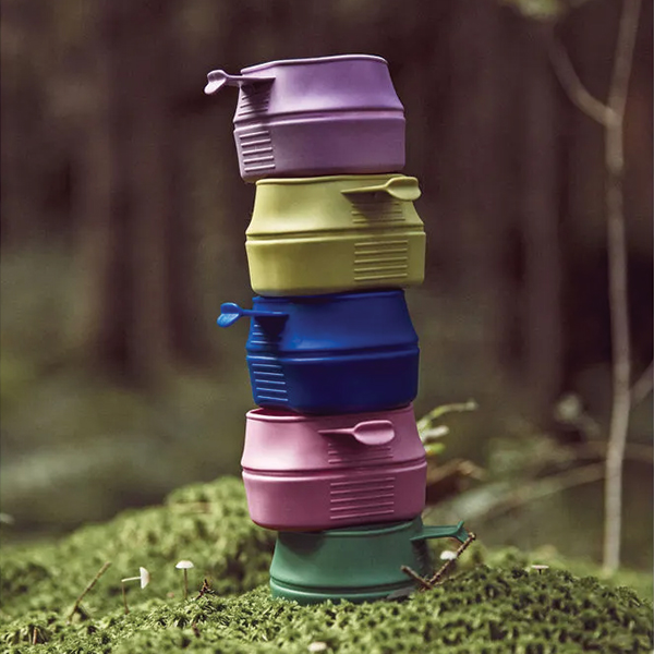 Горнятко Wildo Fold-A-Cup Big Blueberry. Фото 3