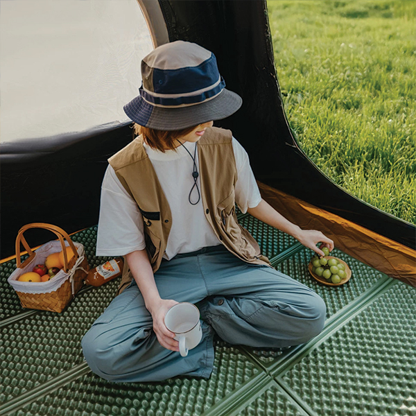 Килимок складаний подвійний IXPE Naturehike CNK2450WS044, алюмінієва плівка, 200x120х1,8 см, оливковий зелений. Фото 3
