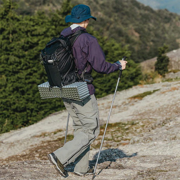 Килимок складаний подвійний IXPE Naturehike CNK2450WS044, алюмінієва плівка, 200x120х1,8 см, оливковий зелений. Фото 5