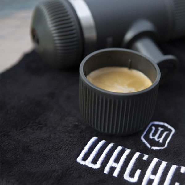 Портативна еспресо-кавоварка Wacaco Nanopresso сіра, механічна, для меленої кави. Фото 5