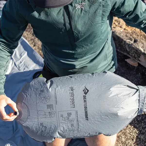 Килимок надувний Sea to Summit Ether Light XR Insulated ASC Mat, Dark Gray, Large, 198х64х10см. Фото 8