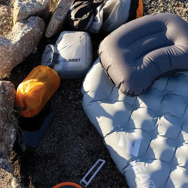 Килимок надувний Sea to Summit Ether Light XR Insulated ASC Mat, Dark Gray, Large Rectangular, 198х64х10см. Фото 7
