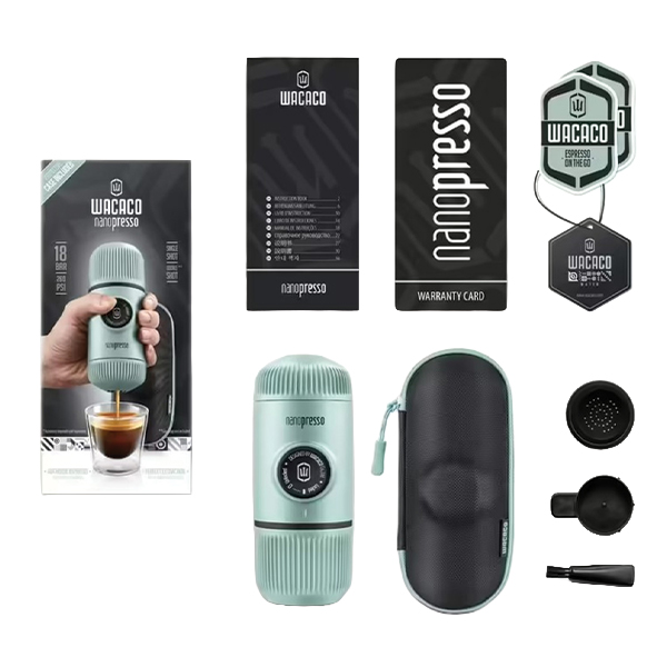 Портативна еспресо-кавоварка Wacaco Nanopresso блакитна з чохлом, механічна, для меленої кави. Фото 2