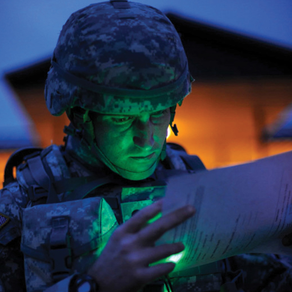 Хімічне джерело світла BaseCamp GlowSticks Green. Фото 4