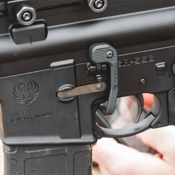 Важіль управління затворною затримкою Magpul B. A. D. Lever подовжений. Фото 6