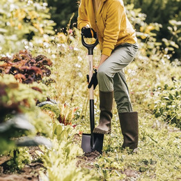 Лопата з дерев’яною ручкою Fiskars Solid. Фото 5
