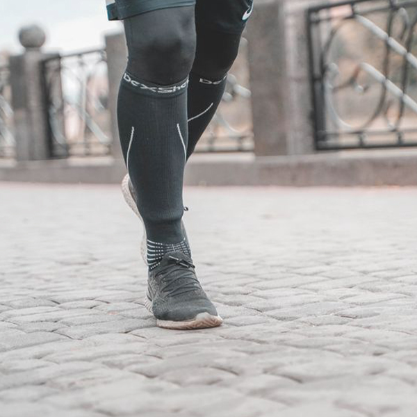Шкарпетки водонепроникні Dexshell Compression Mudder сірі. Фото 12