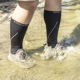 Шкарпетки водонепроникні Dexshell Compression Mudder сірі. Фото 5