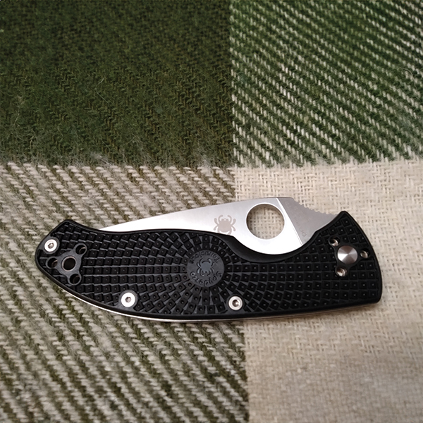 Ніж Spyderco Tenacious Lightweight. Фото 6