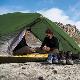 Намет надлегкий двомісний з футпринтом Naturehike Mongar NH17T007-M, 210T Темно-Зелений. Фото 4