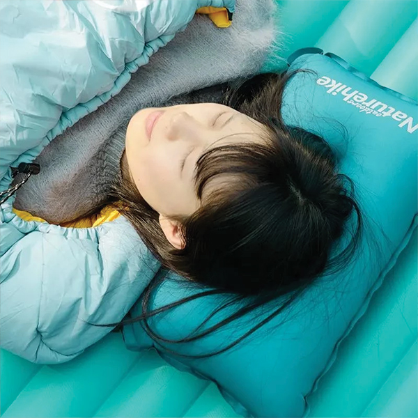 Подушка самонадувна Naturehike Sponge automatic NH17A001-L, світло блакитна. Фото 3